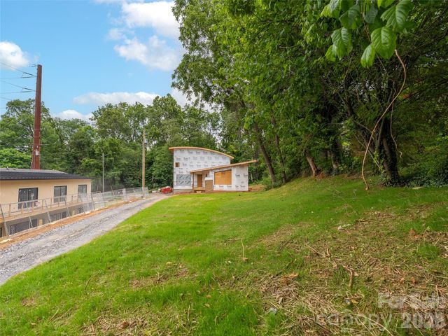 25 Trade Street, Asheville, NC 28801