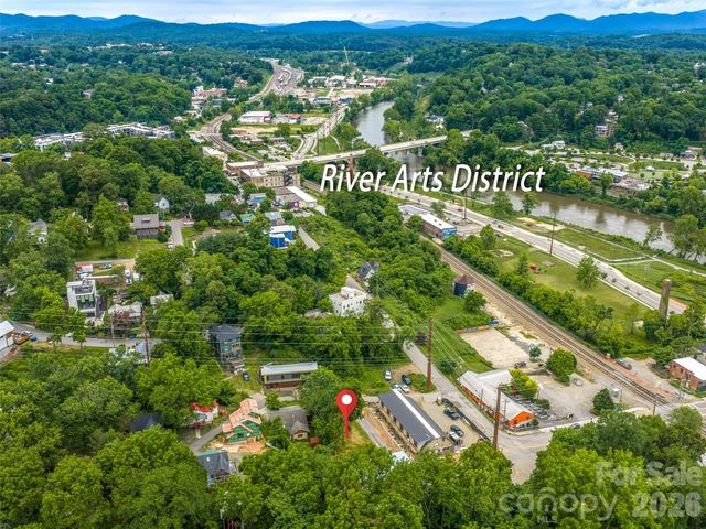 25 Trade Street, Asheville, NC 28801