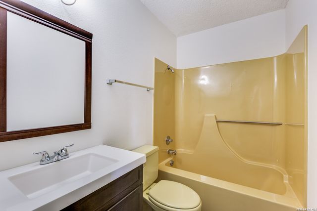 15101 Encino Verde, San Antonio, TX 78232