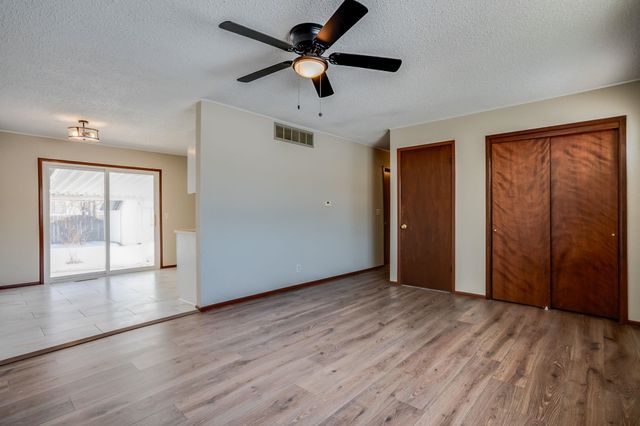 2902 S Saint Paul Ave, Wichita, KS 67217