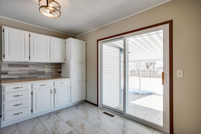 2902 S Saint Paul Ave, Wichita, KS 67217