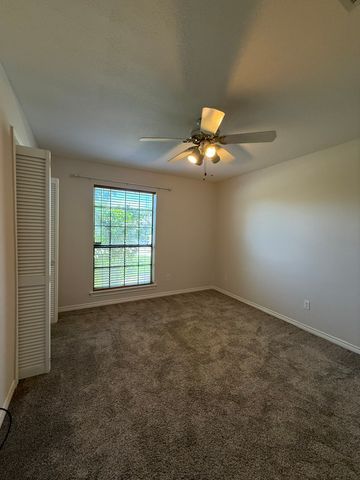 3806 Whiterock Trail, Garland, TX 75043