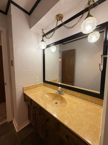 3806 Whiterock Trail, Garland, TX 75043
