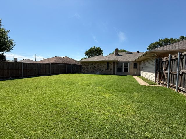 3806 Whiterock Trail, Garland, TX 75043
