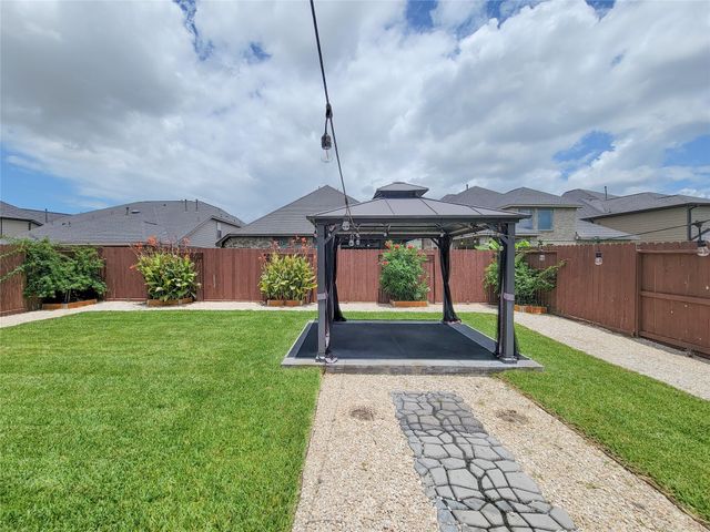 28638 Monarch Cliffs Drive, Fulshear, TX 77441
