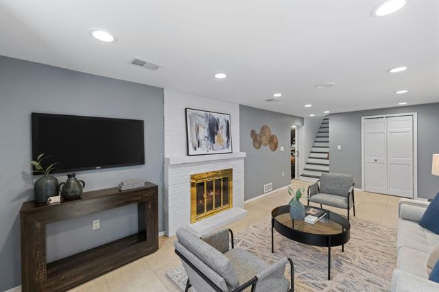 15 E 68th Street, Richfield, MN 55423