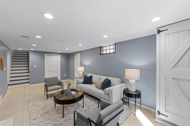 15 E 68th Street, Richfield, MN 55423