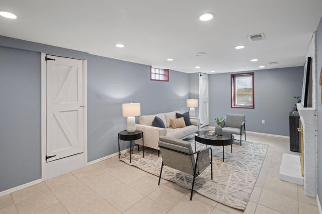 15 E 68th Street, Richfield, MN 55423