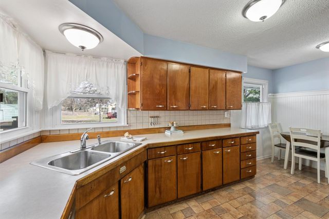 15 E 68th Street, Richfield, MN 55423