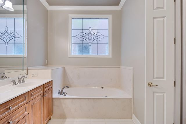 7182 AINSWORTH DR, Germantown, TN 38138