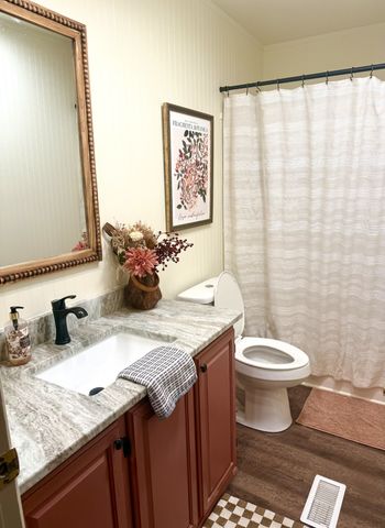 4002 Rippey Lake Rd, Mount Pleasant, TN 38474