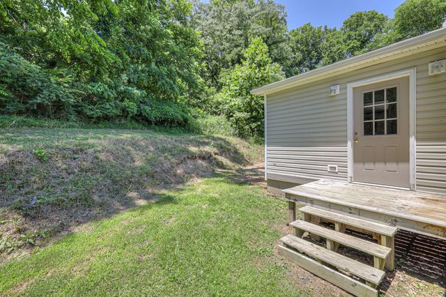 4002 Rippey Lake Rd, Mount Pleasant, TN 38474