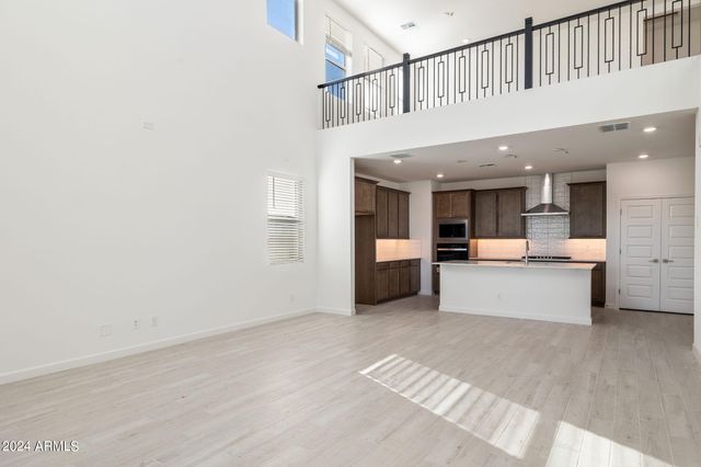 6963 W BUCKHORN Trail, Peoria, AZ 85383