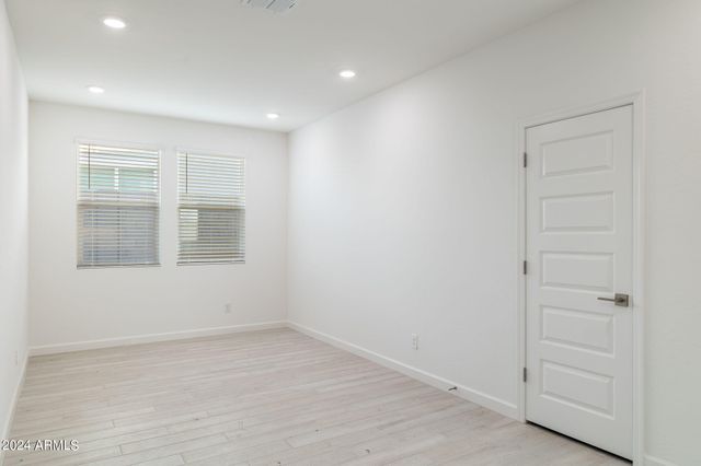 6963 W BUCKHORN Trail, Peoria, AZ 85383