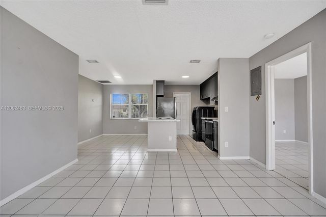 5532 SW 22nd St, West Park, FL 33023