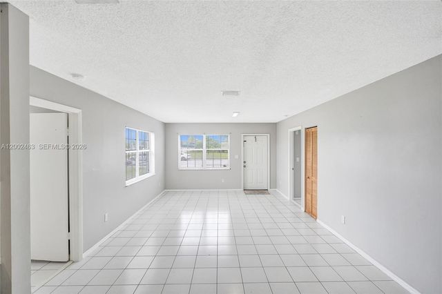 5532 SW 22nd St, West Park, FL 33023