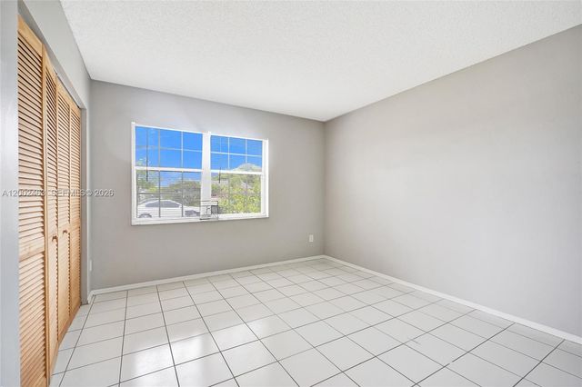 5532 SW 22nd St, West Park, FL 33023