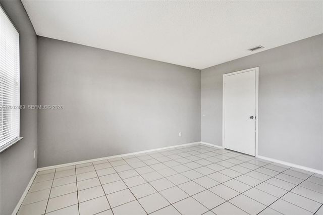 5532 SW 22nd St, West Park, FL 33023