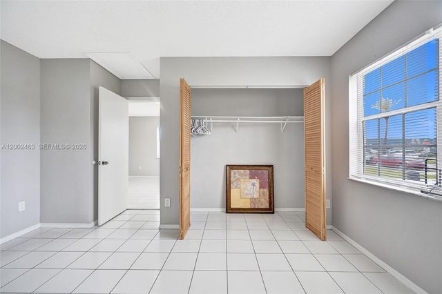 5532 SW 22nd St, West Park, FL 33023