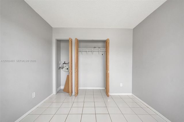 5532 SW 22nd St, West Park, FL 33023