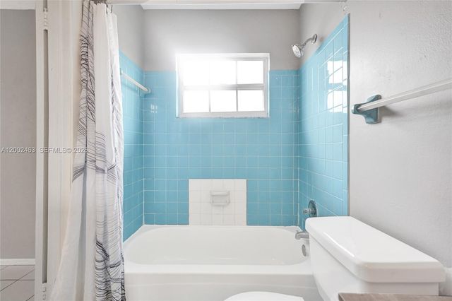 5532 SW 22nd St, West Park, FL 33023