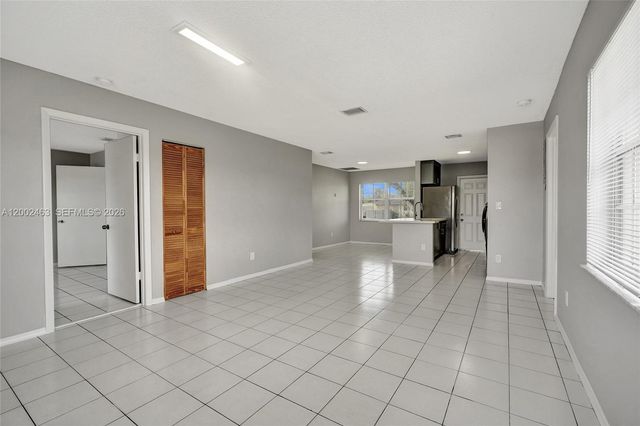 5532 SW 22nd St, West Park, FL 33023