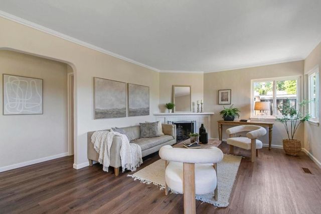 2755 San Carlos Avenue, San Carlos, CA 94070