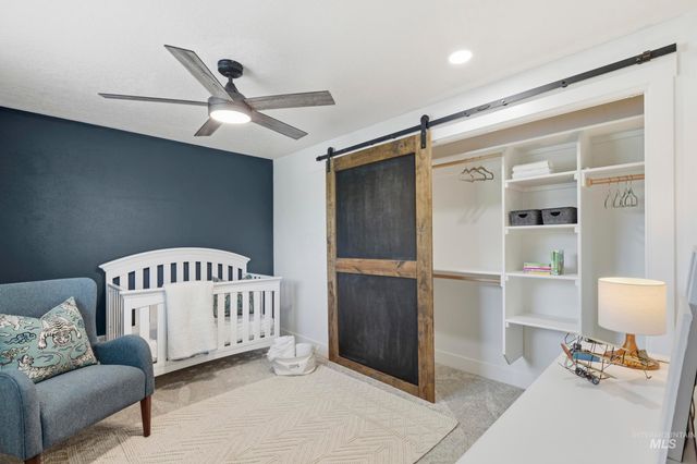 10325 W Roan Meadows Dr, Boise, ID 83709