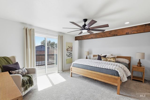 10325 W Roan Meadows Dr, Boise, ID 83709