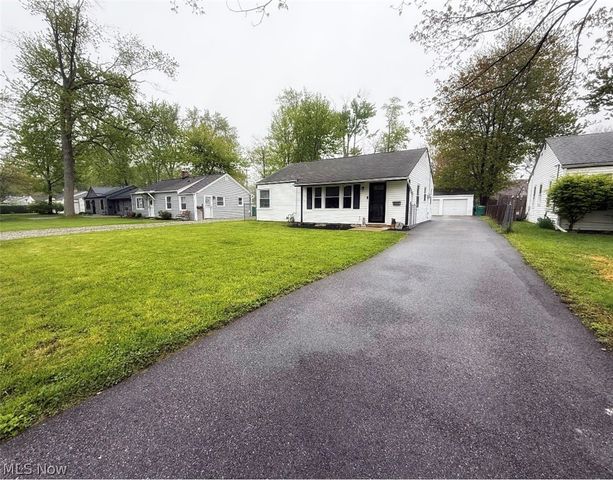 4887 Marigold Road, Mentor, OH 44060