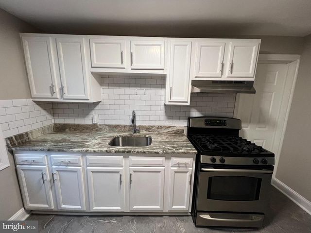 2715 BOOKERT DR, Baltimore, MD 21225