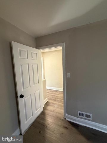 2715 BOOKERT DR, Baltimore, MD 21225