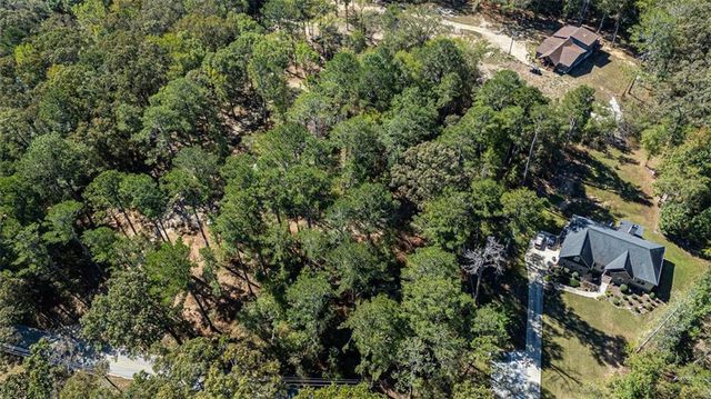 2930 BONDS LAKE NW Road, Conyers, GA 30058