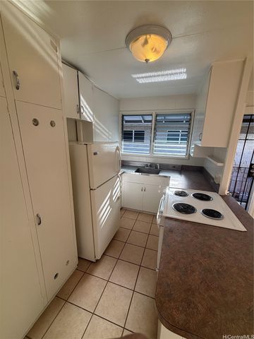 1218 Makaloa Street 6, Honolulu, HI 96814