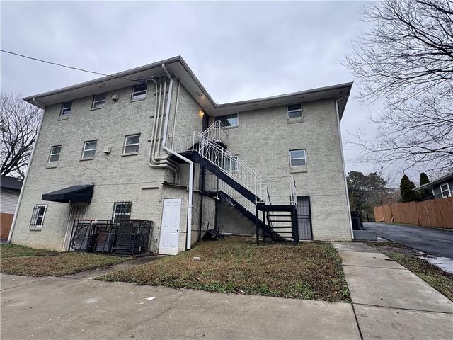 2430 Perry Boulevard NW, Atlanta, GA 30318