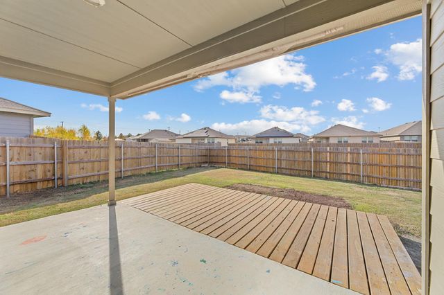 141 Hammond CT, Jarrell, TX 76537