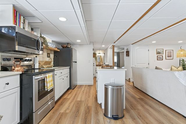 6 Winthrop Dr, Attleboro, MA 02703