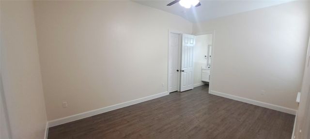 300 E Front ST, Thorndale, TX 76577