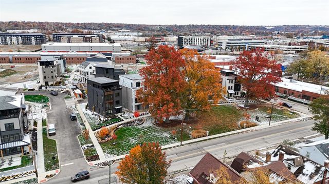 2905 Three Oaks Lane, Cincinnati, OH 45209