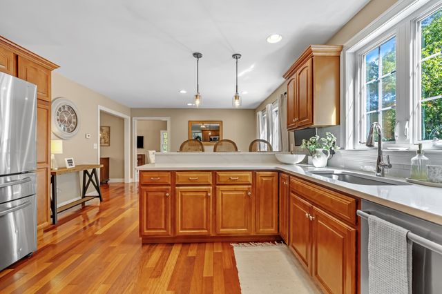 250 Cameron Dr, Dighton, MA 02715