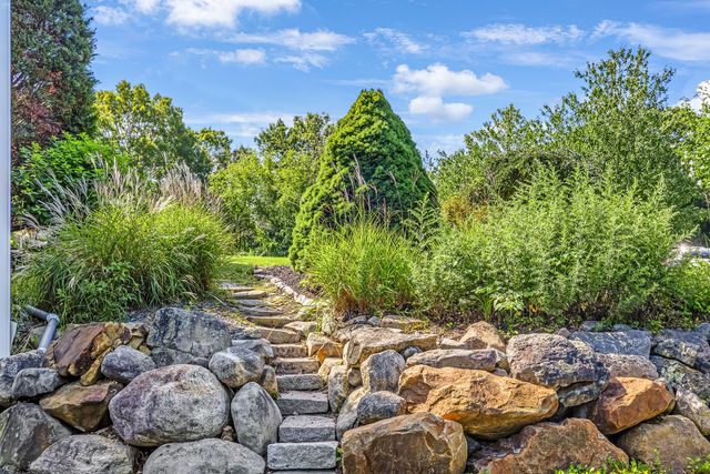 250 Cameron Dr, Dighton, MA 02715