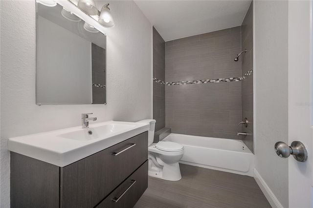 4206 N DOWNING AVENUE, Tampa, FL 33603