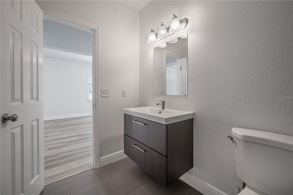 Image 13 of property listing at 4206 N DOWNING AVENUE, Tampa, FL 33603