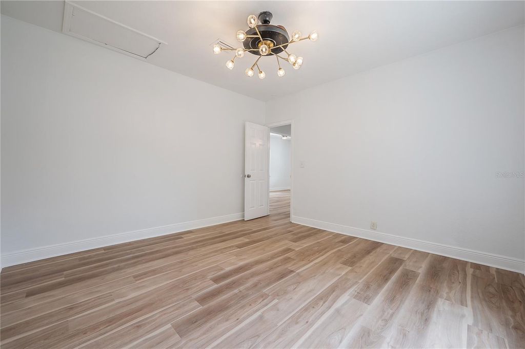 Image 15 of property listing at 4206 N DOWNING AVENUE, Tampa, FL 33603