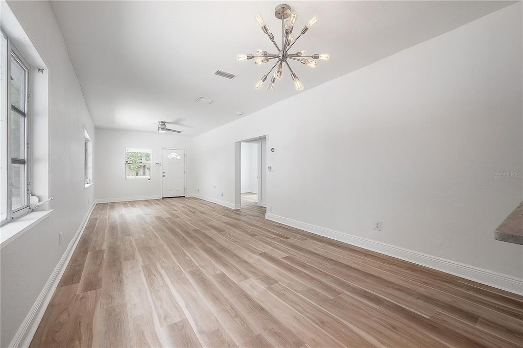 Image 19 of property listing at 4206 N DOWNING AVENUE, Tampa, FL 33603