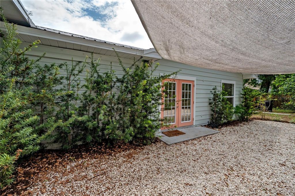 Image 32 of property listing at 4206 N DOWNING AVENUE, Tampa, FL 33603