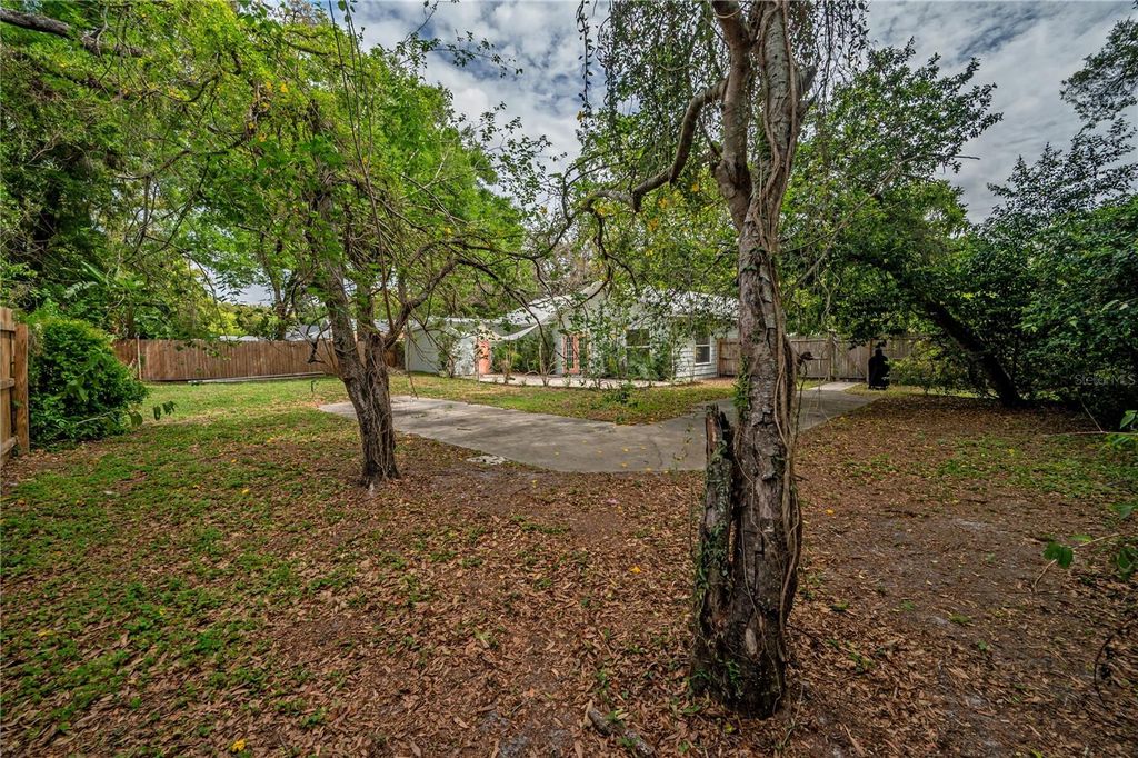 Image 35 of property listing at 4206 N DOWNING AVENUE, Tampa, FL 33603
