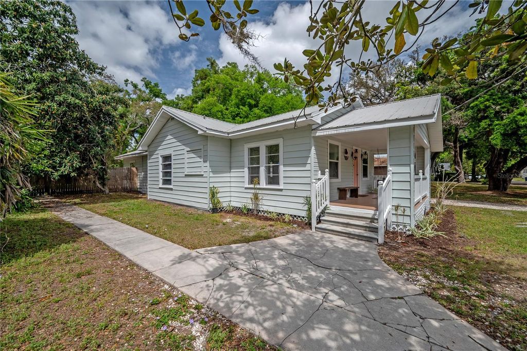 Image 39 of property listing at 4206 N DOWNING AVENUE, Tampa, FL 33603