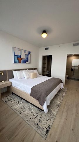 225 N Miami Avenue 3604, Miami, FL 33128