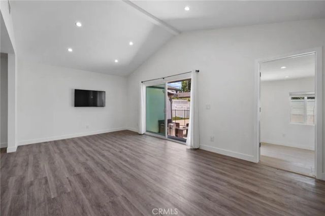 18015 Collins, Encino, CA 91316